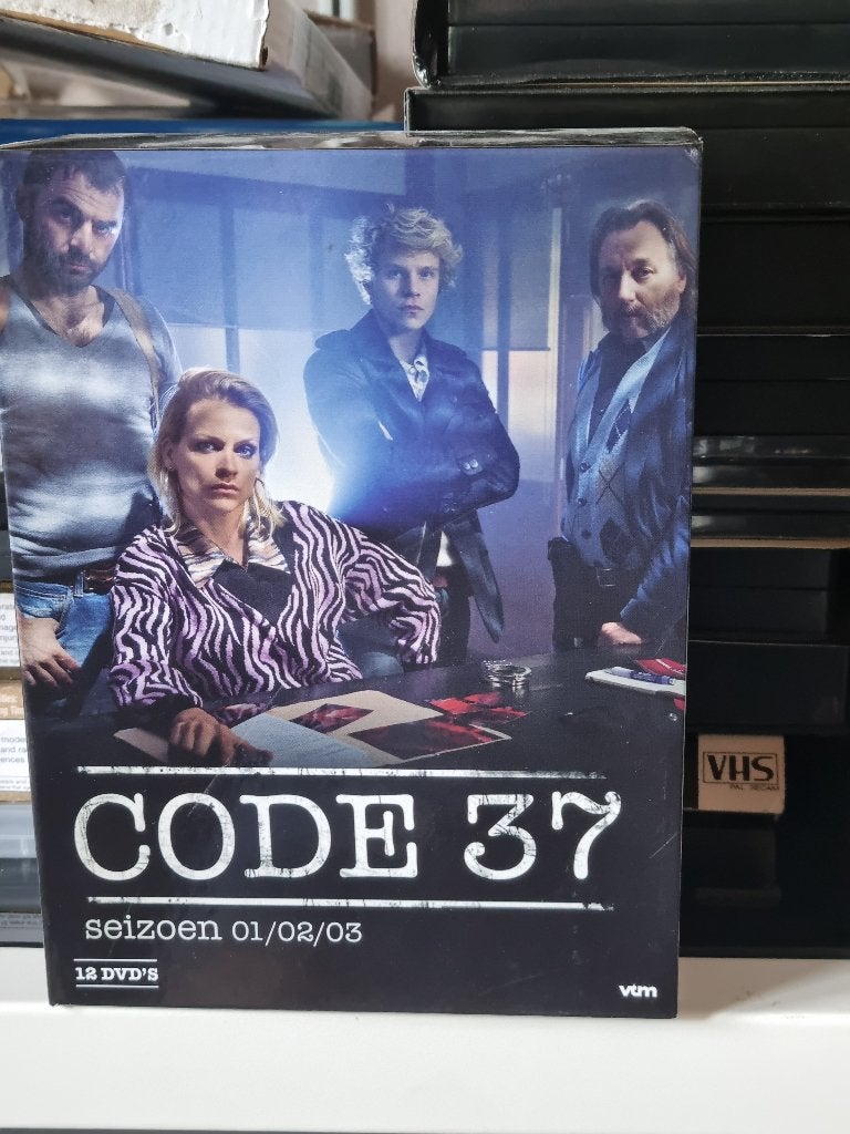 Code 37, Compleet, S1+S2+S3, Veerle Baetens, Ophalen of Verzenden
