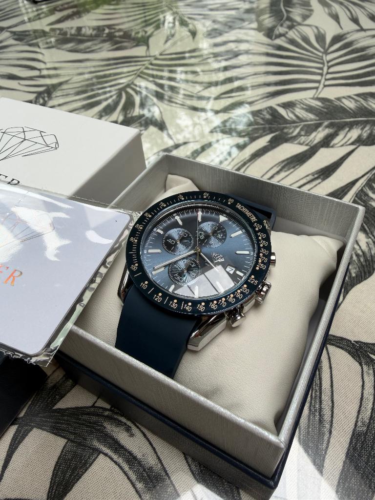 Hodler Luzern-Blue, Bijoux, Sacs & Beauté, Montres | Hommes, Autres marques, Enlèvement ou Envoi, Autres matériaux, Synthétique