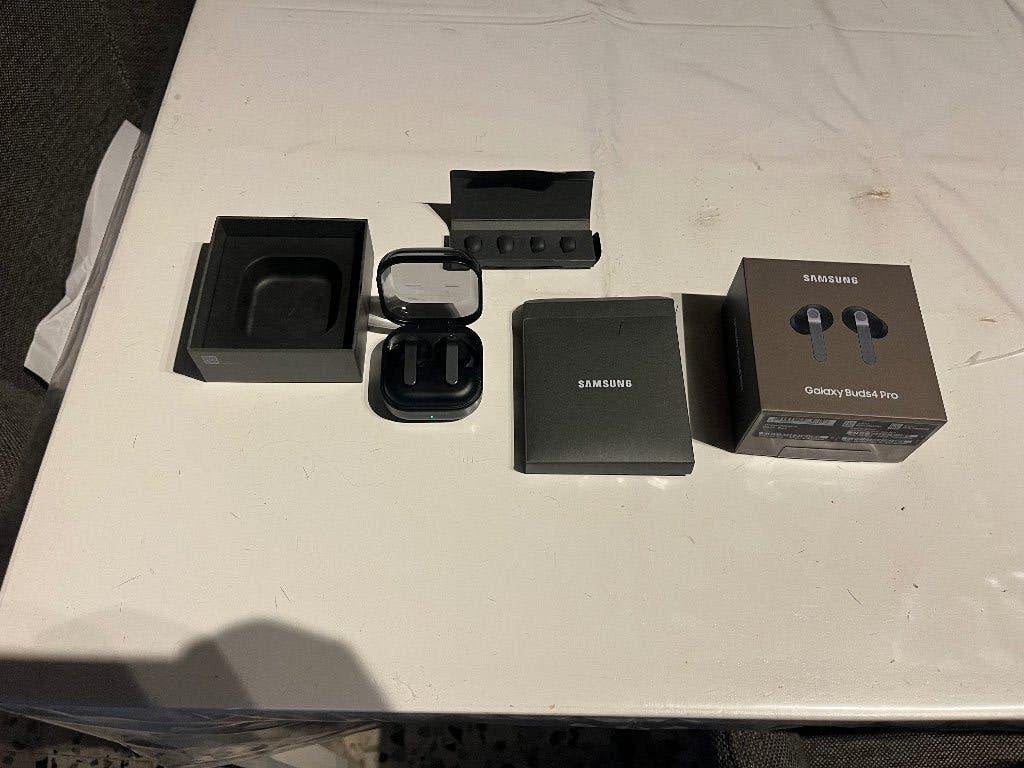 Galaxy Buds Pro4, Telecommunicatie, Mobiele telefoons | Oordopjes, Ophalen, Bluetooth, Gebruikt, Zwart