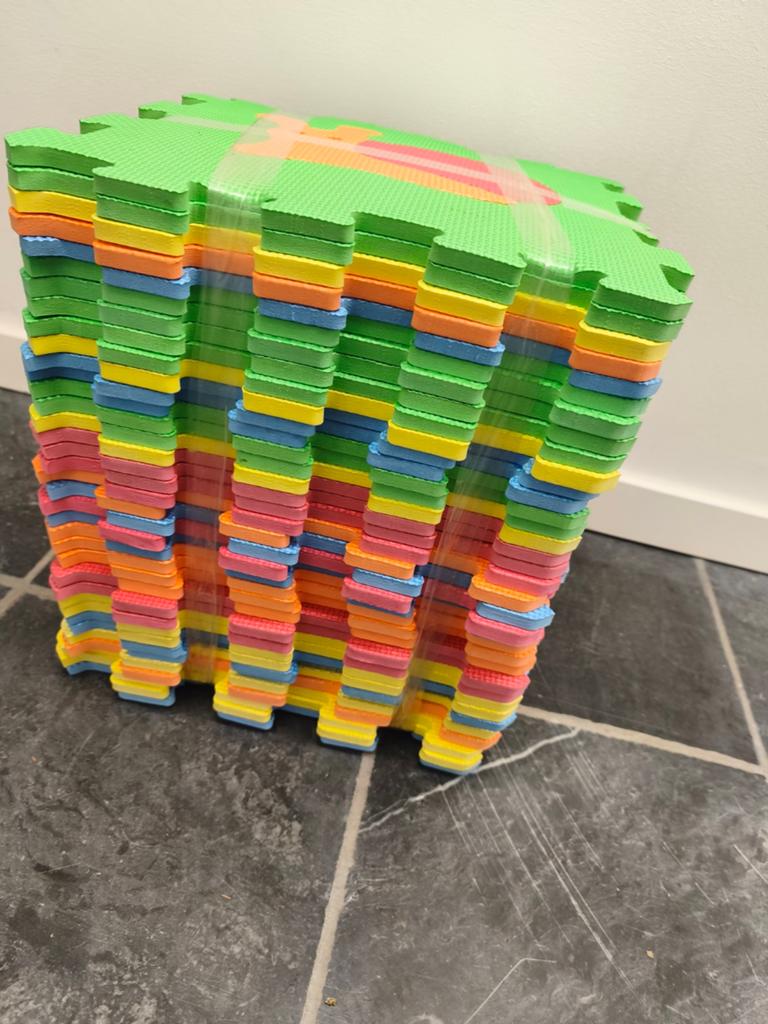 Kleurrijke foam puzzelmat / speelmat (36 stuks) met dieren, Kinderen en Baby's, Speelgoed | Bouwstenen, Ophalen
