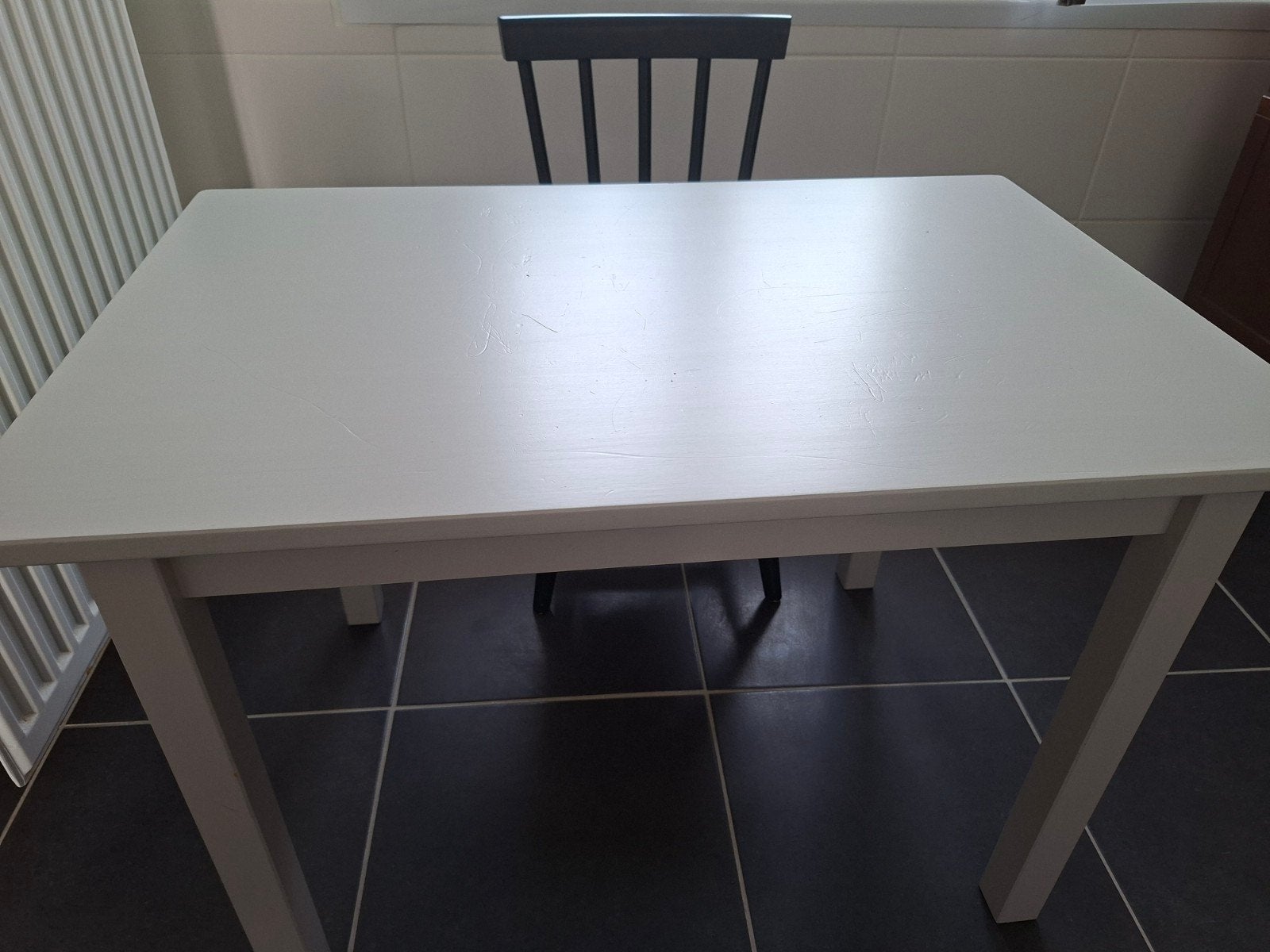 Ikea sundvik kindertafel met zwart stoeltje, Ophalen