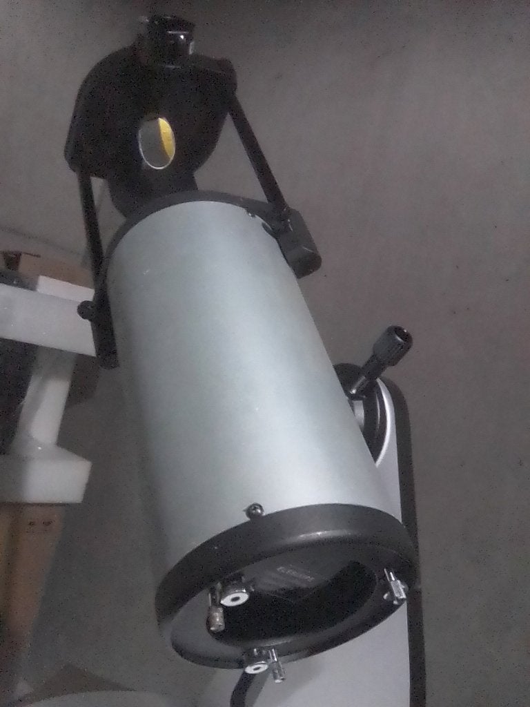 Sky-Watcher Dobson 130/650., Ophalen of Verzenden, 80 tot 200 mm, Spiegeltelescoop (reflector), Met statief