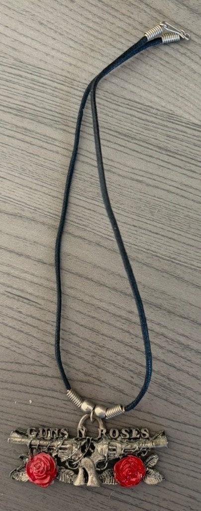 Vintage Guns N’ Roses-hanger, Verzamelen, Verzenden, Gebruikt, Overige onderwerpen