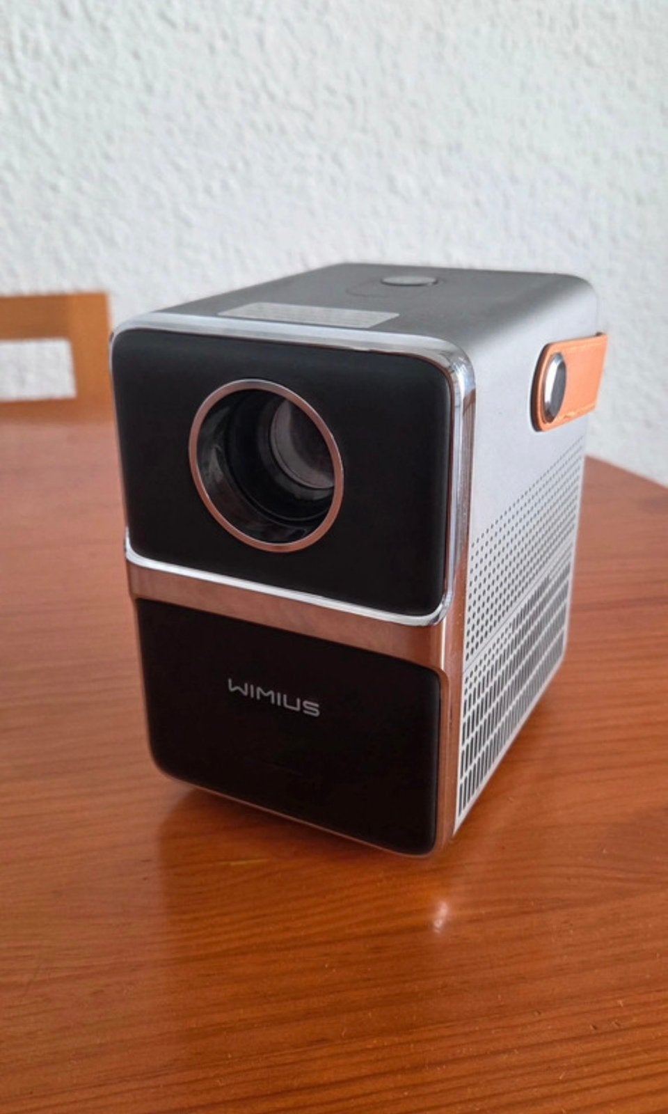 Video projector/beamer - Wimius Mini Projector (Model P61), Ophalen of Verzenden, Zo goed als nieuw
