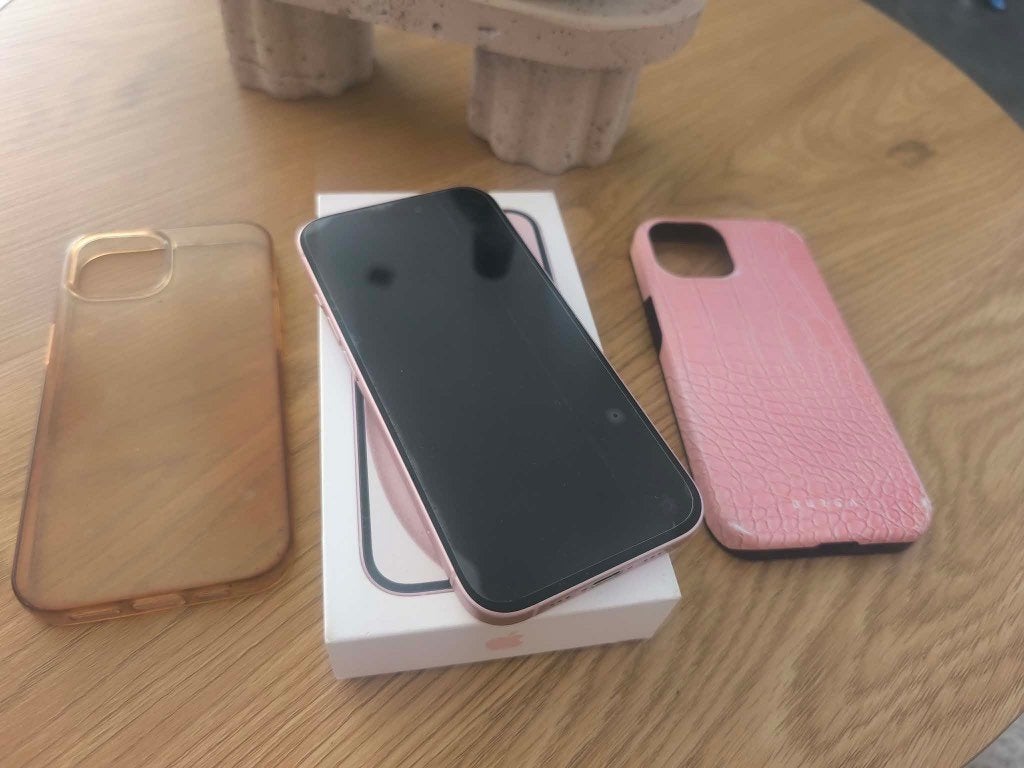 iPhone 15, Télécoms, Téléphonie mobile | Apple iPhone, 128 GB, IPhone 15, Rose, Enlèvement