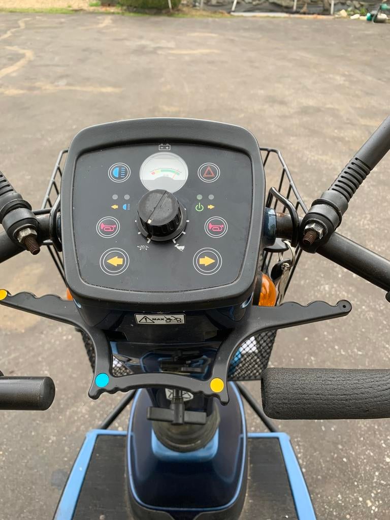 Scootmobiel sterling, Ophalen, Zo goed als nieuw