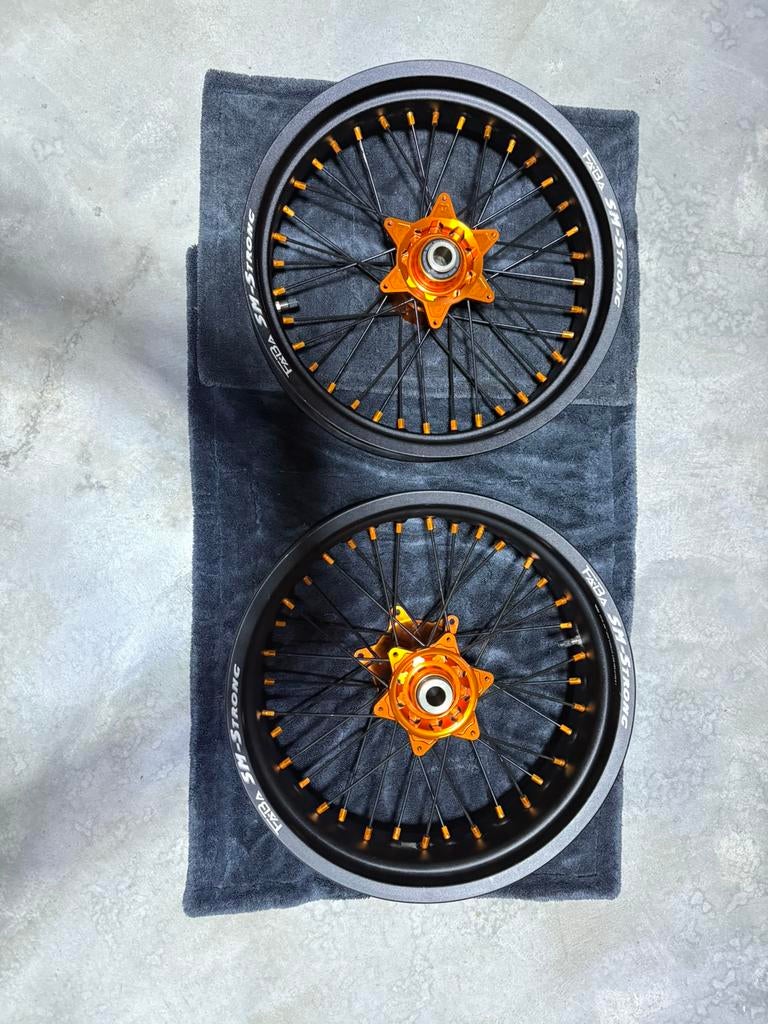 Paire de jantes FABA SM-STRONG Tubeless – ÉTAT IMPECCABLE !, Motoren, Ophalen of Verzenden, Zo goed als nieuw