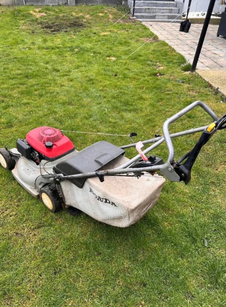 grasmachachine zelftrekker HONDA, Enlèvement, Utilisé, Tondeuses à gazon à essence, Honda