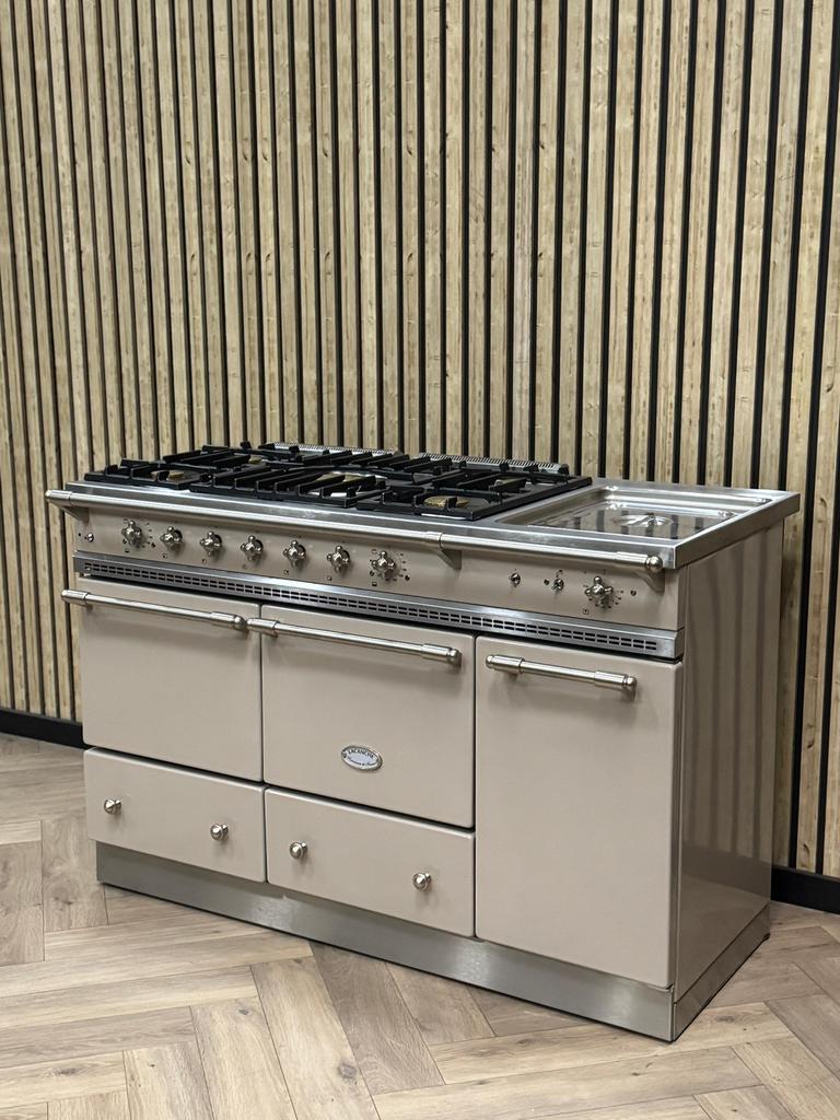 NOUVEAU Magnifique poêle Lacanche 140cm à gaz + multicuiseur, Enlèvement ou Envoi, Neuf, Gril, Gaz