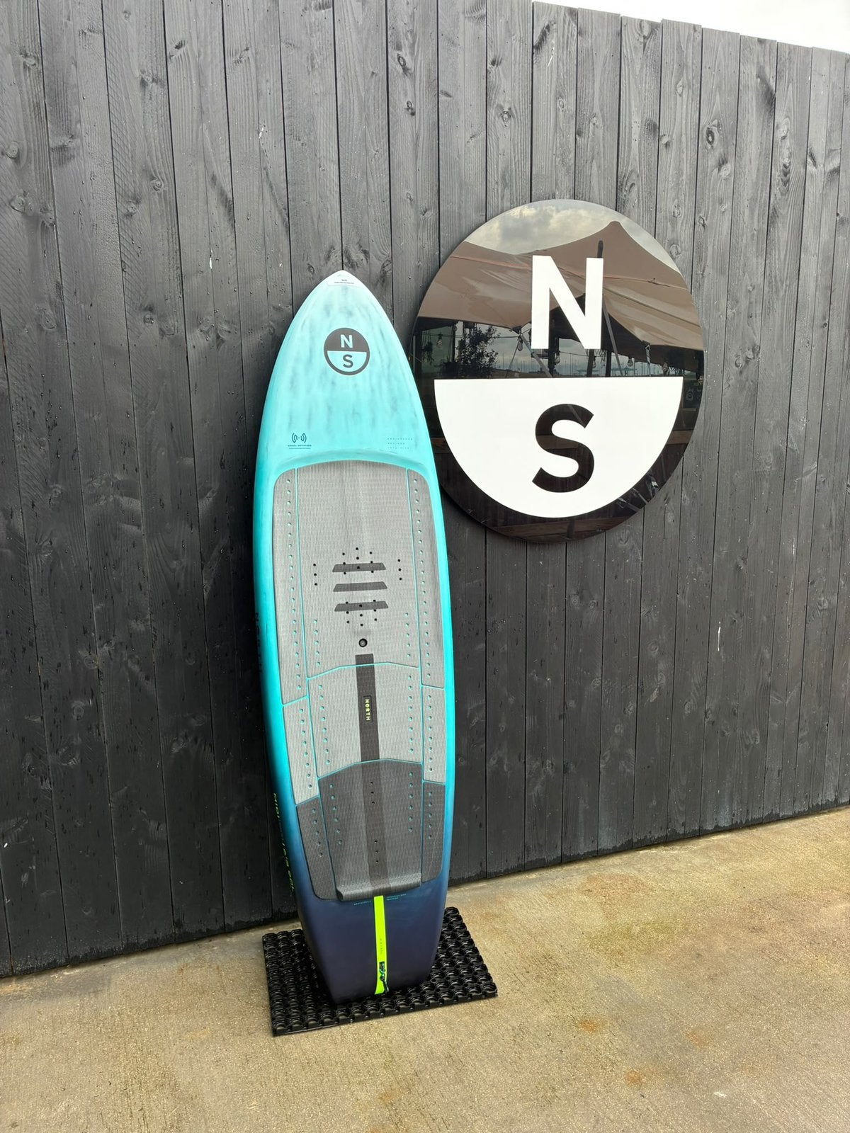 North MIDI 90L 2027 Carbon Wingfoil Parawing, Ophalen, Zo goed als nieuw, Wingsurf-board