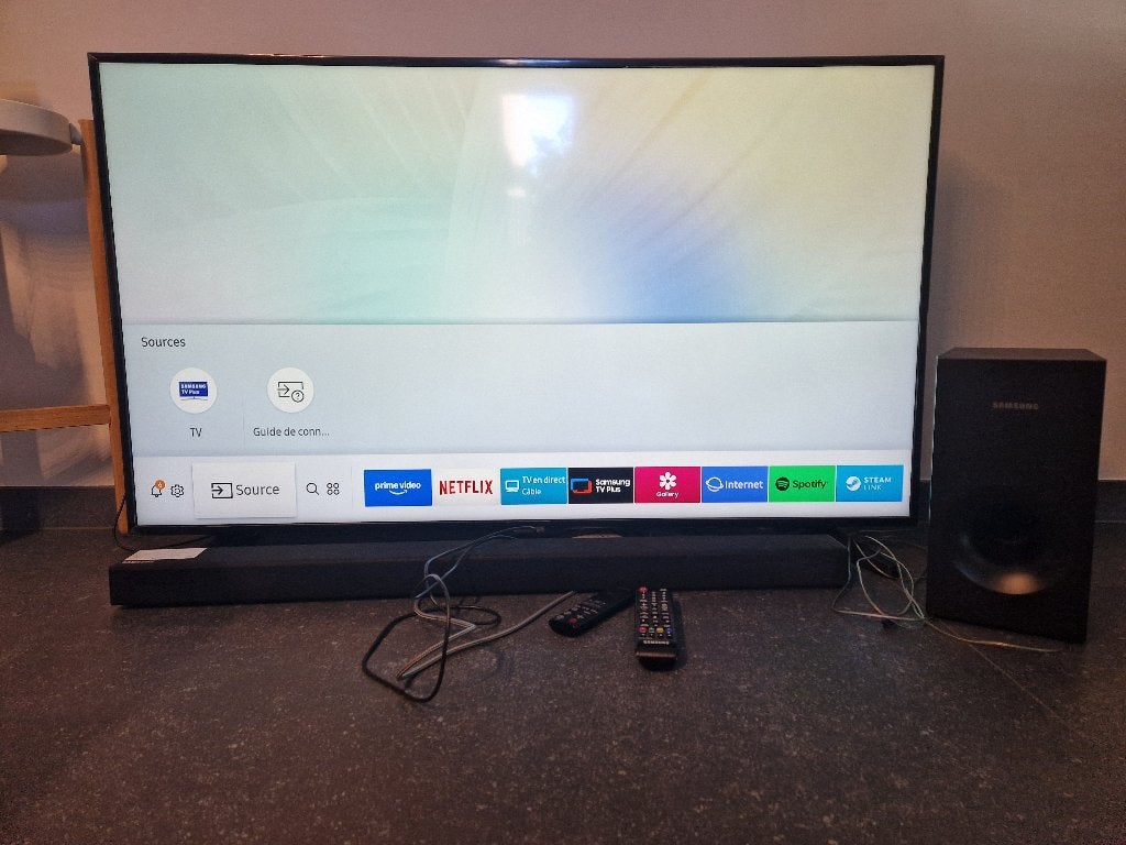Ensemble TV 50" Samsung 4K + Barre de son Samsung, LED, Comme neuf, Enlèvement, Samsung