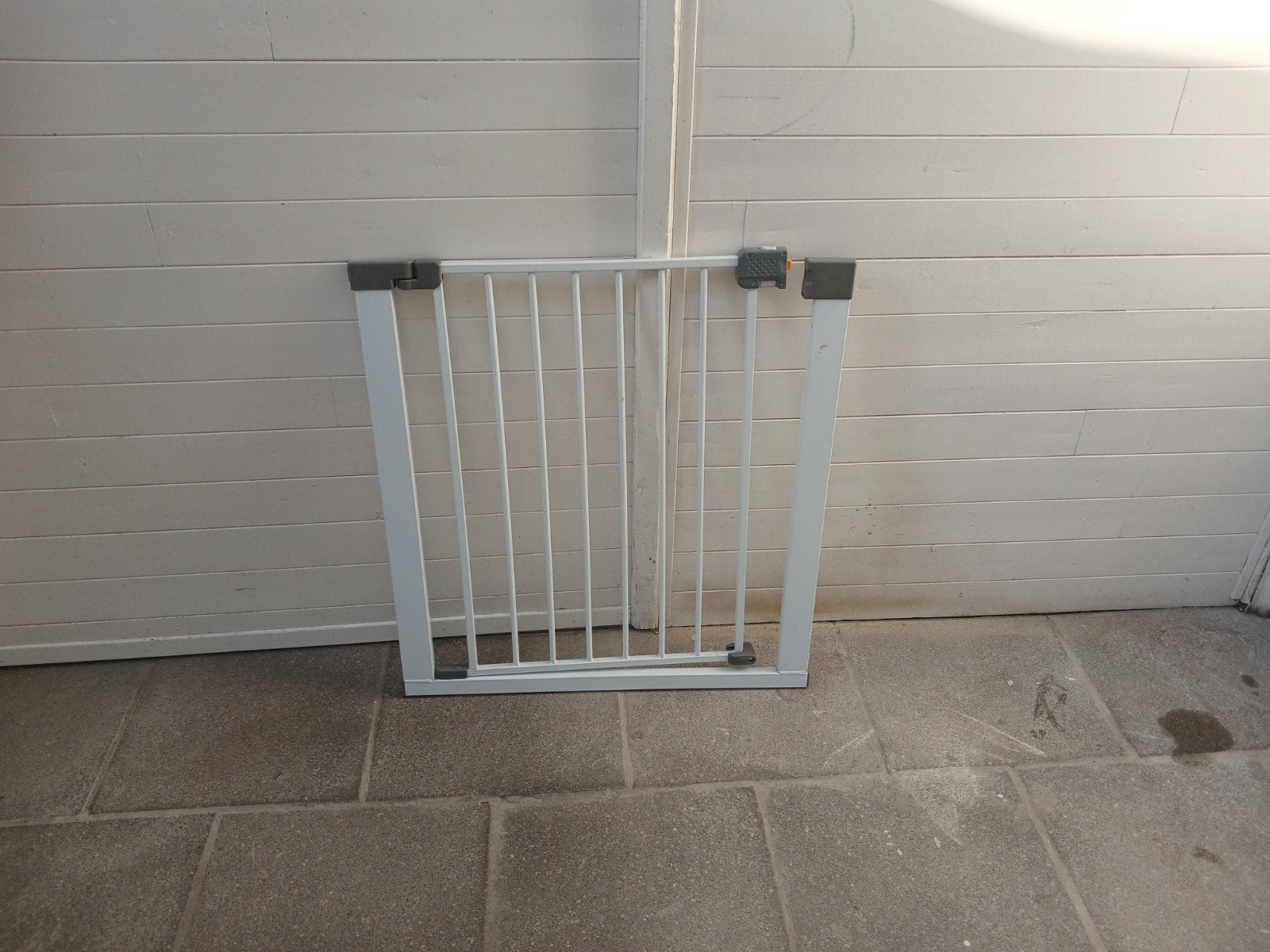 barrière avec porte pour enfant, Enlèvement