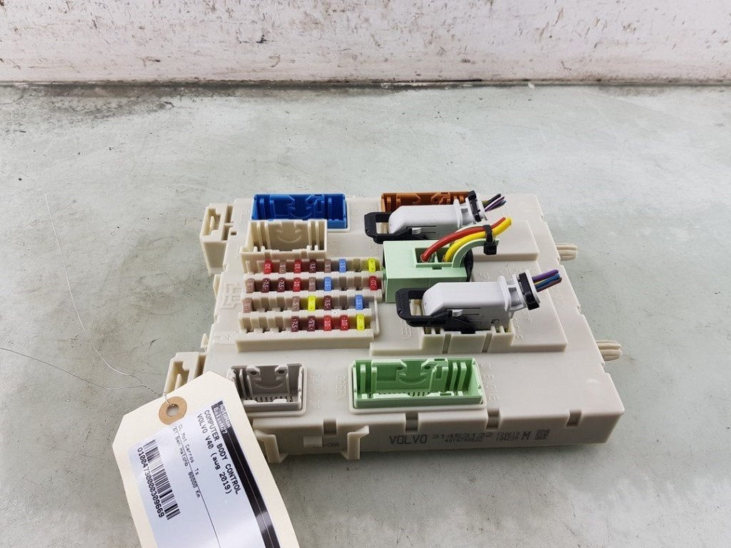 COMPUTER BODY CONTROL Volvo V40 (MV) (01-2012/08-2019), Gebruikt, Info@volvocars.com, Volvo, Volvo Car Germany GmbH