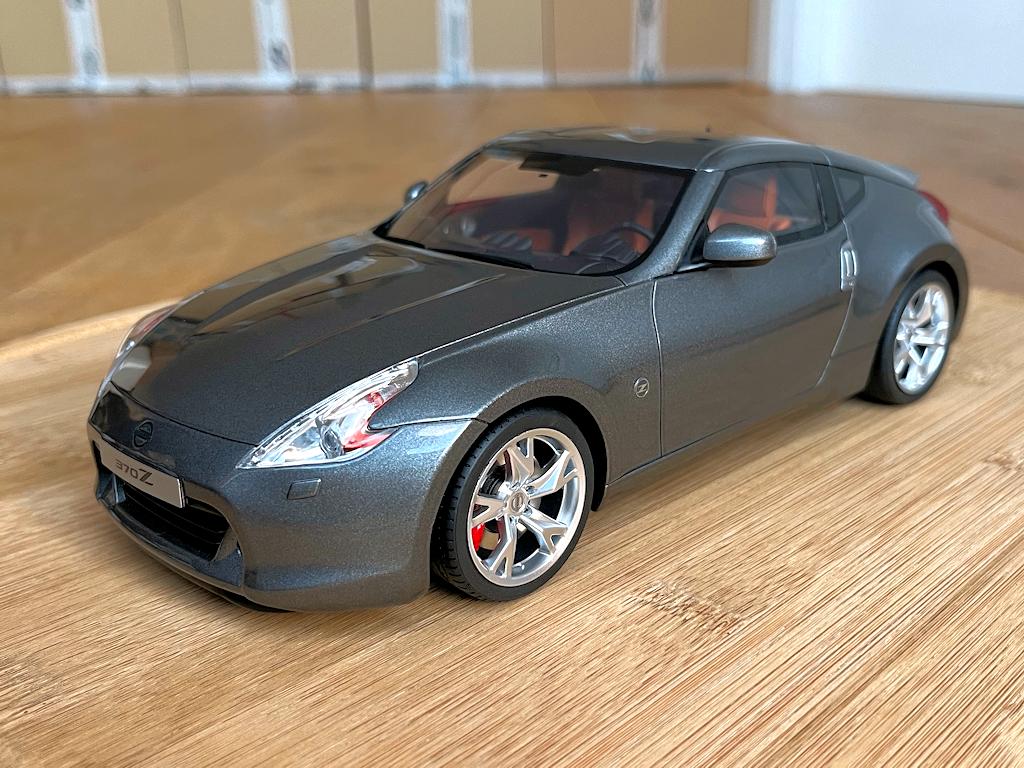 Nissan 370Z Gun Grey metallic 1:18 OttO Mobile nieuw in doos, Hobby & Loisirs créatifs, Voitures miniatures | 1:18, Enlèvement ou Envoi