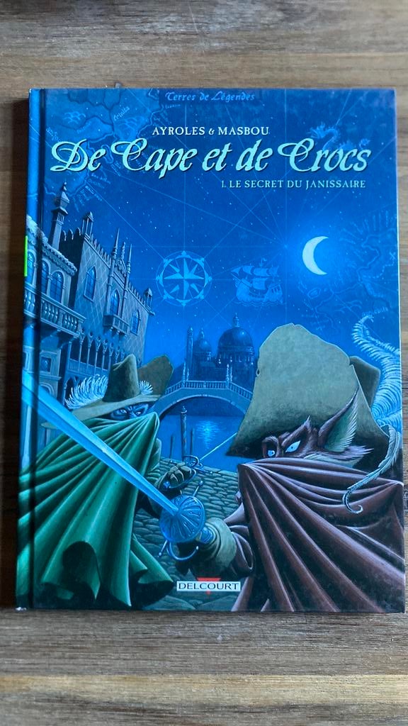 De cape et de crocs 1, Livres, Enlèvement ou Envoi, Comme neuf