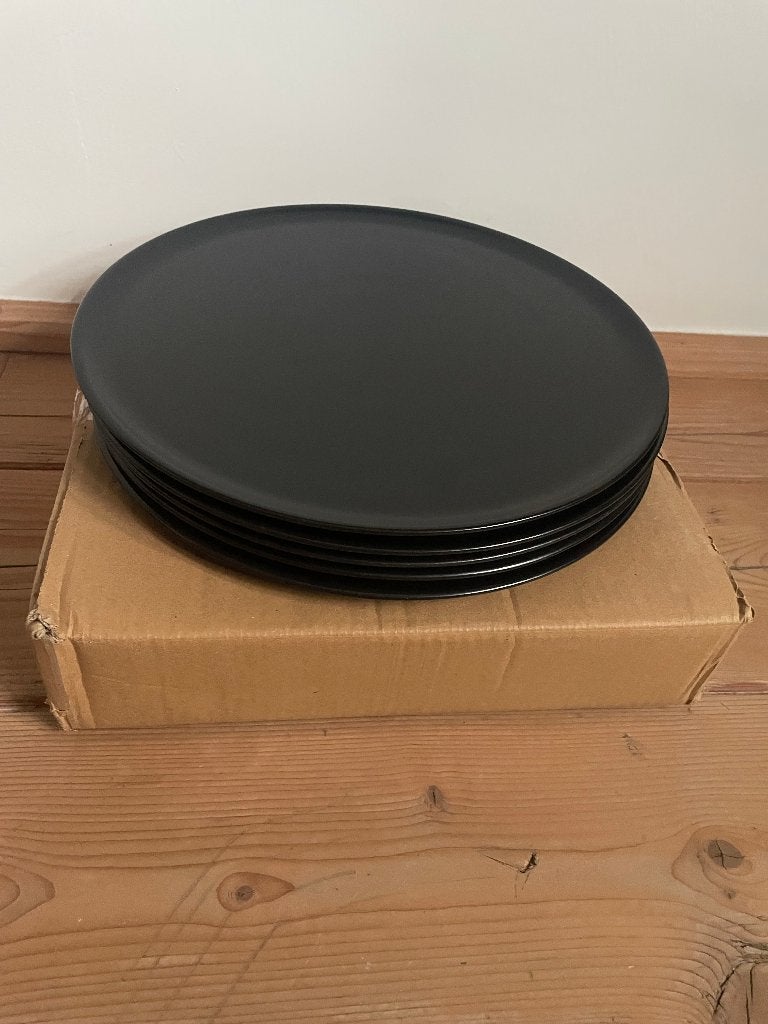 Inspire Pizza Bord Mat Zwart 325 x20mm Rond - 11 stuks, Overige merken, Ophalen of Verzenden, Zo goed als nieuw, Bord(en)