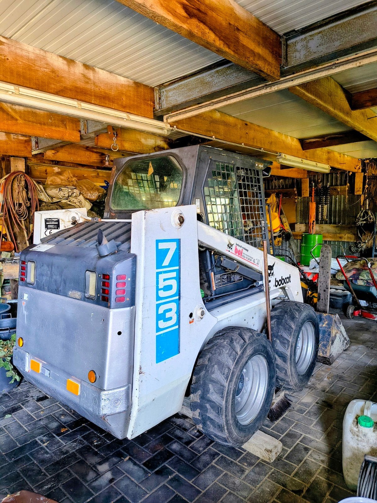 Bobcat 753, Articles professionnels, Enlèvement