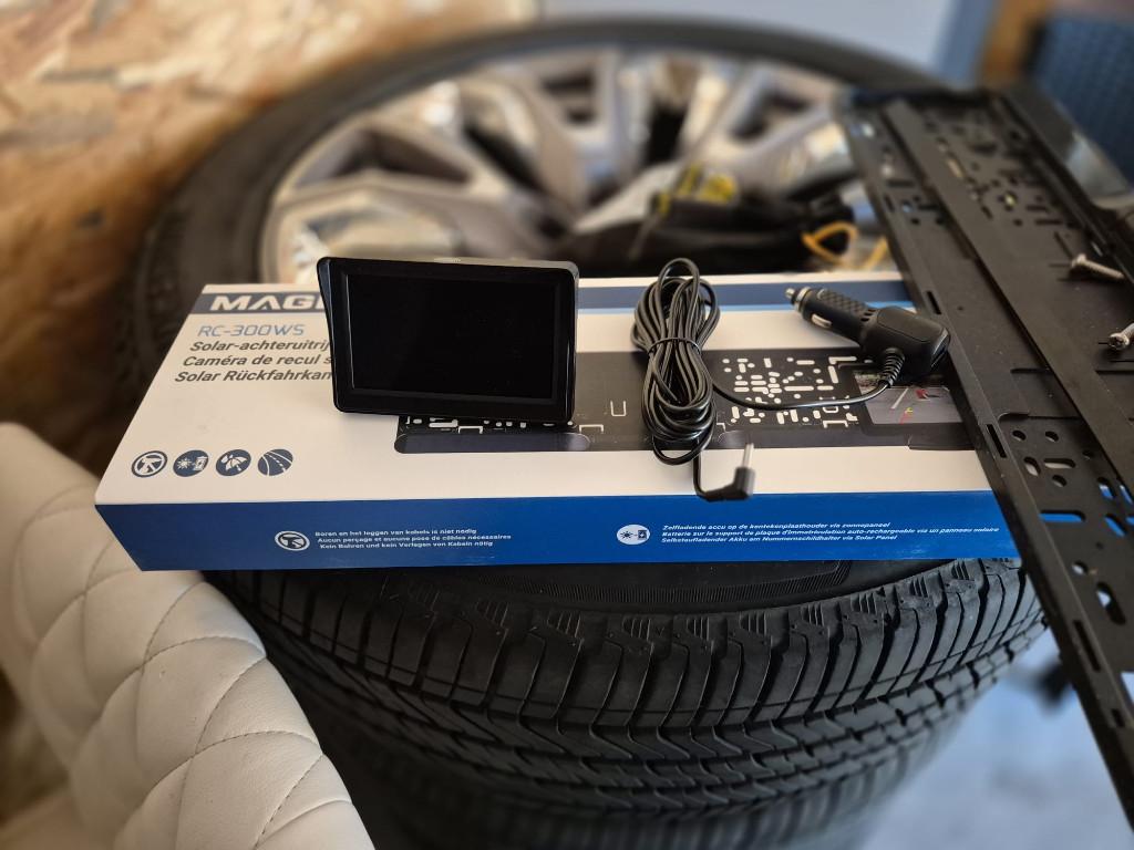 Kentekenplaat achteruitrij camera, Auto diversen, Kentekenplaathouders, Ophalen, Zo goed als nieuw