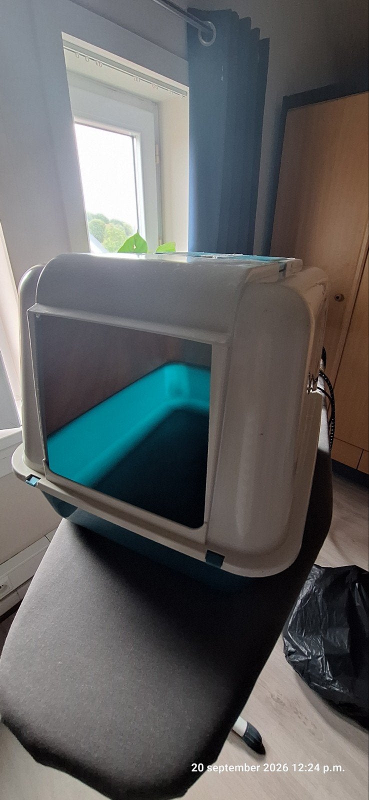 GRATIS kattenbak 50x40cm (in propere staat), Dieren en Toebehoren, Ophalen, Gebruikt, Gesloten
