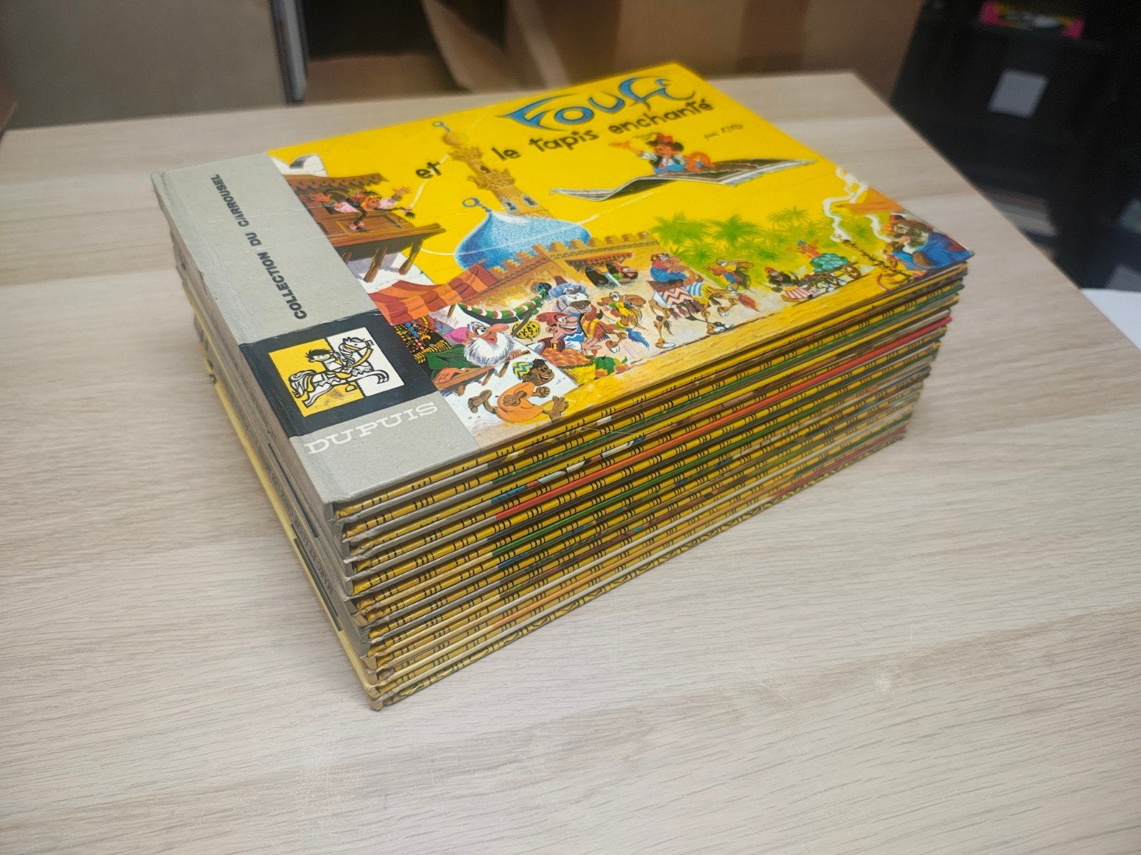 Collection du Carrousel - 13 fascicules - français, Livres, BD, Plusieurs BD, Enlèvement ou Envoi, Utilisé