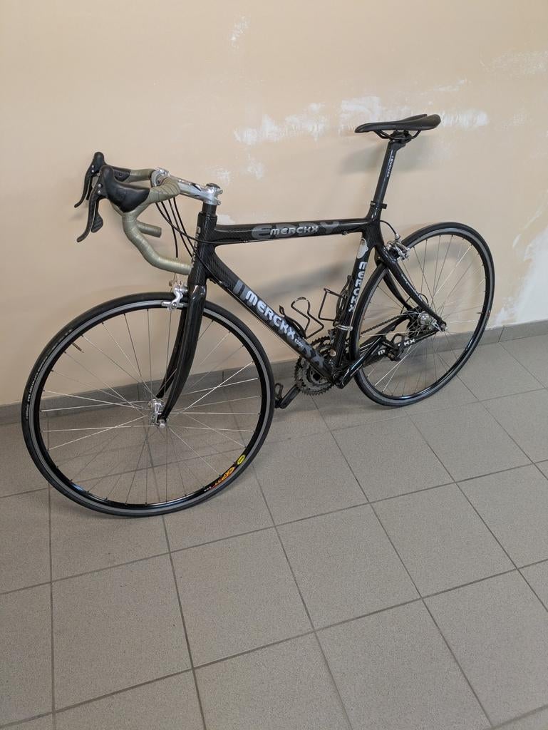 Racefiets ( fiets van Renner Yves Lampaert ), Ophalen