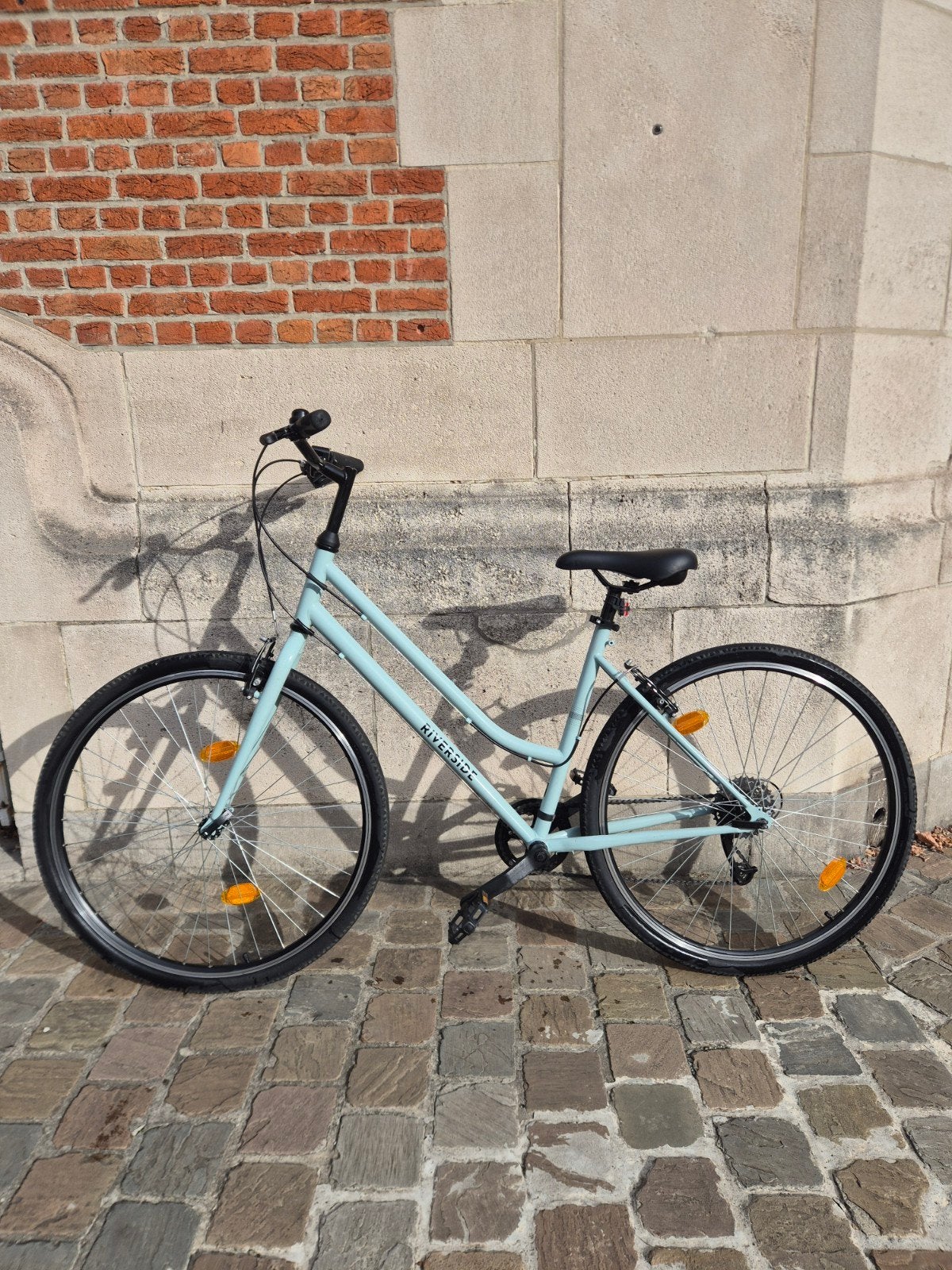 Vélo: Riverside Bike + lock, Vélos & Vélomoteurs, Enlèvement
