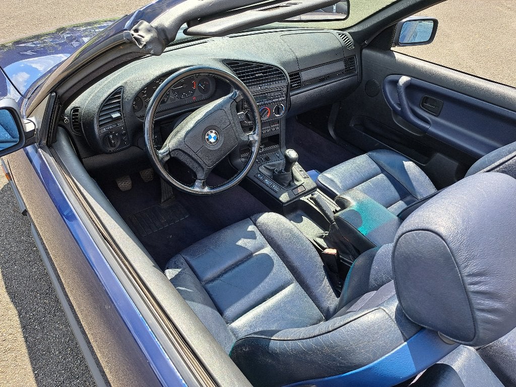 BMW 318i Cabrio 04/1996, foto 5