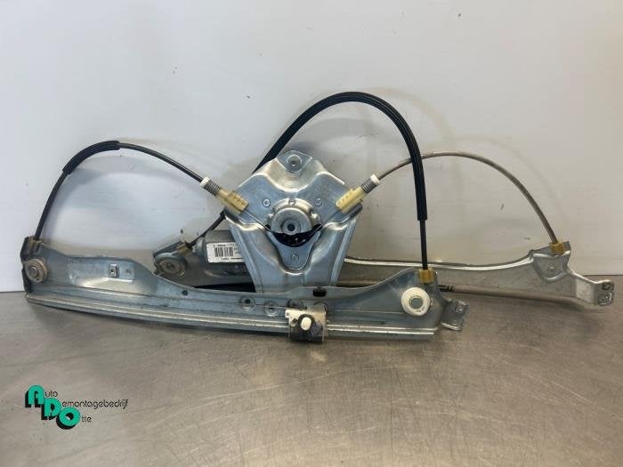 Ruitmechaniek 4Deurs rechts-voor van een Renault Clio (Clio, Gebruikt, -, Renault, -