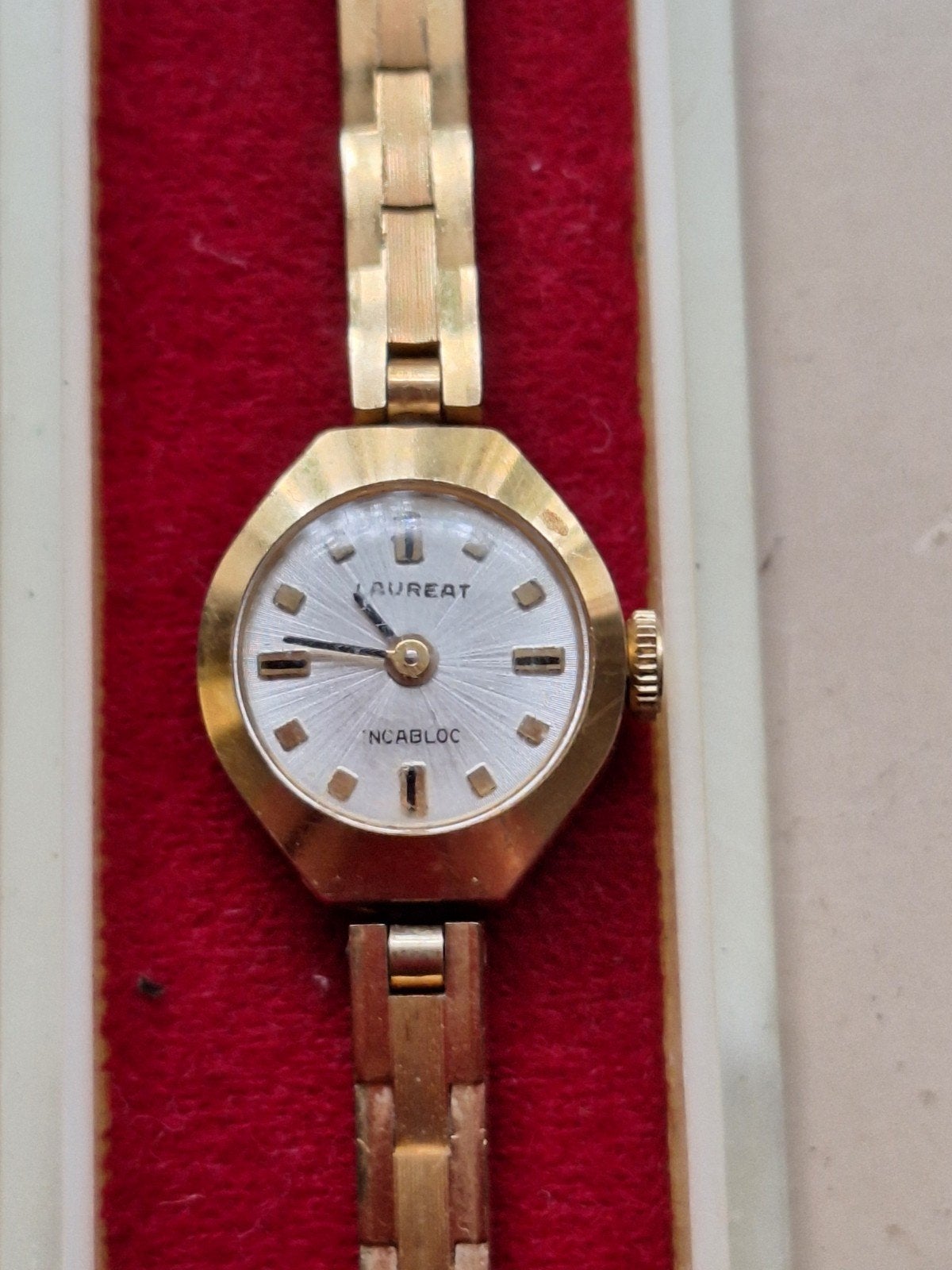 ancienne montre femmes fonctionne, Enlèvement, Utilisé