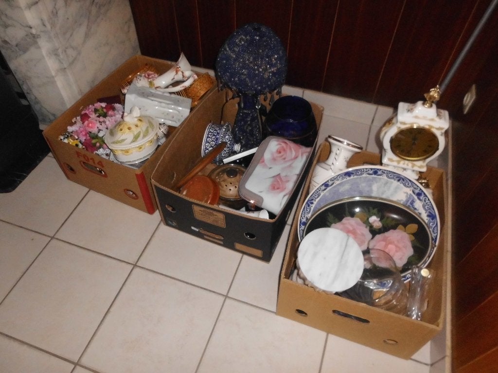 carton au choix objets vide grenier pour brocante ou autre, Enlèvement
