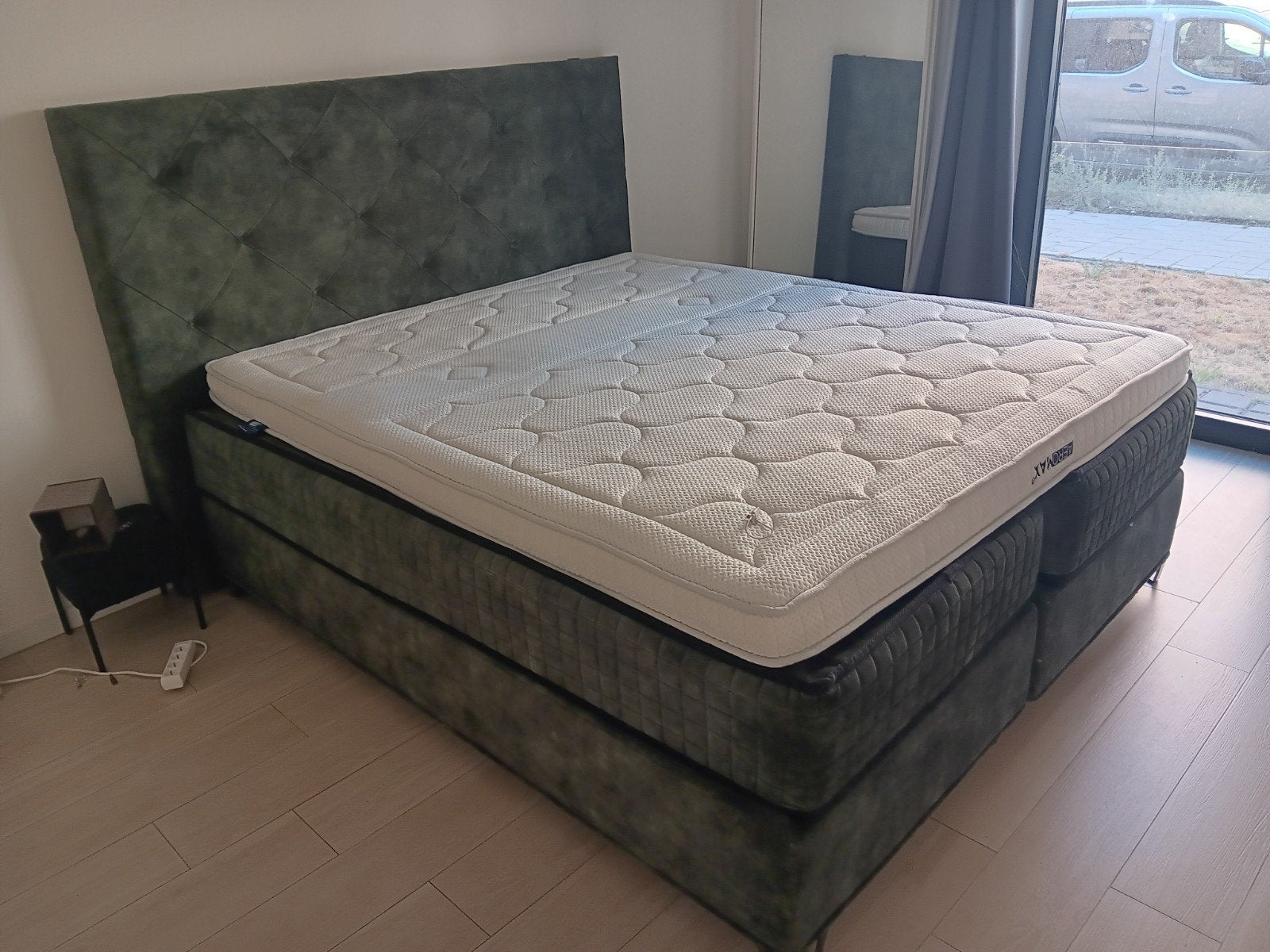 Complete luxe boxspring – bij snelle ophaling
Mooie gro, Huis en Inrichting, Ophalen, 200 cm