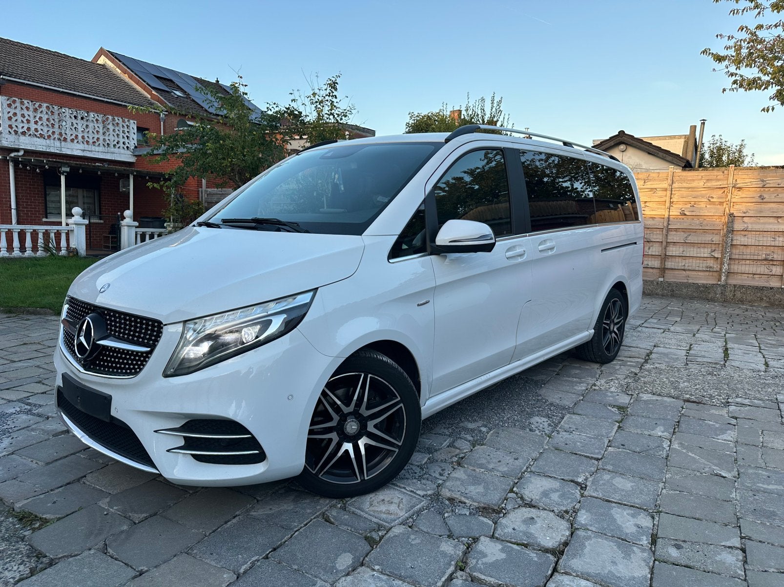 MERCEDES V250D • PACK AMG• 2017 • FULL PANORAMA, Automaat, Zwart, Zwart, Elektrisch