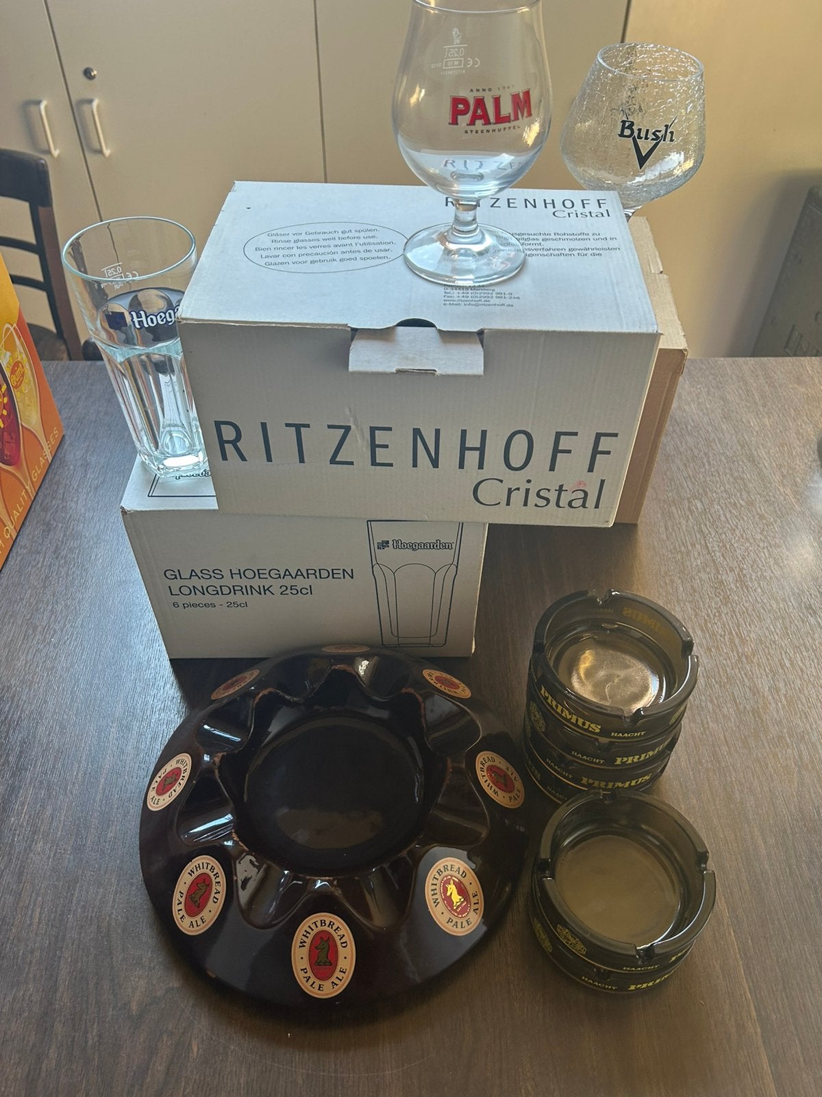 Glazen en assepotten, Enlèvement, Comme neuf, Verre à bière
