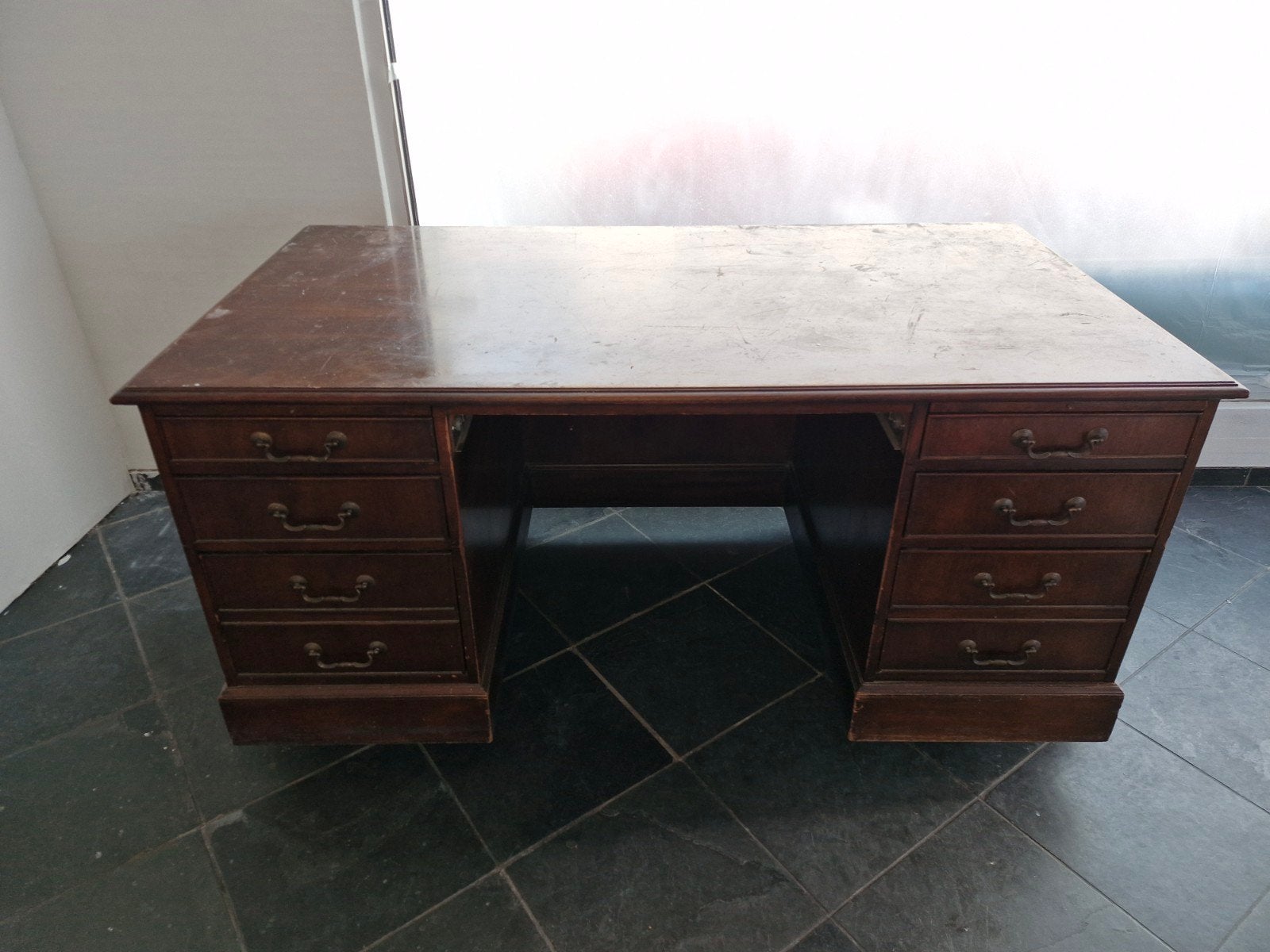 Bureau de direction anglais classique spacieux avec tiroirs, Maison & Meubles, 168 cm, Classique, 92 cm, Enlèvement