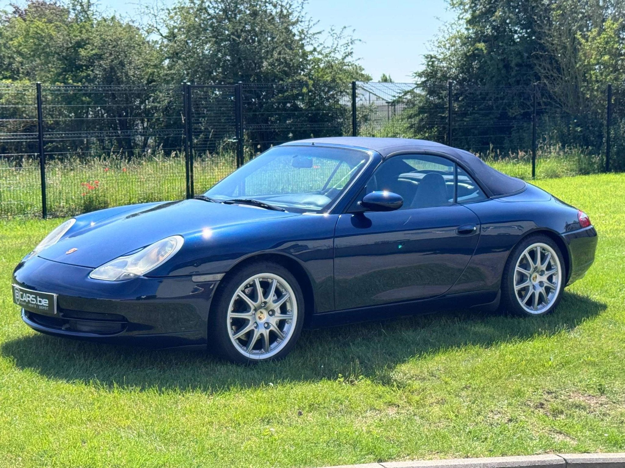 Porsche 911 996 911 996 3.4i CARRERA 4 Tiptronic S 300 CV NE, Autos, Cuir, Entreprise, https://public.car-pass.be/vhr/cfe9d750-8b76-4850-8ff4-20b553907cb3