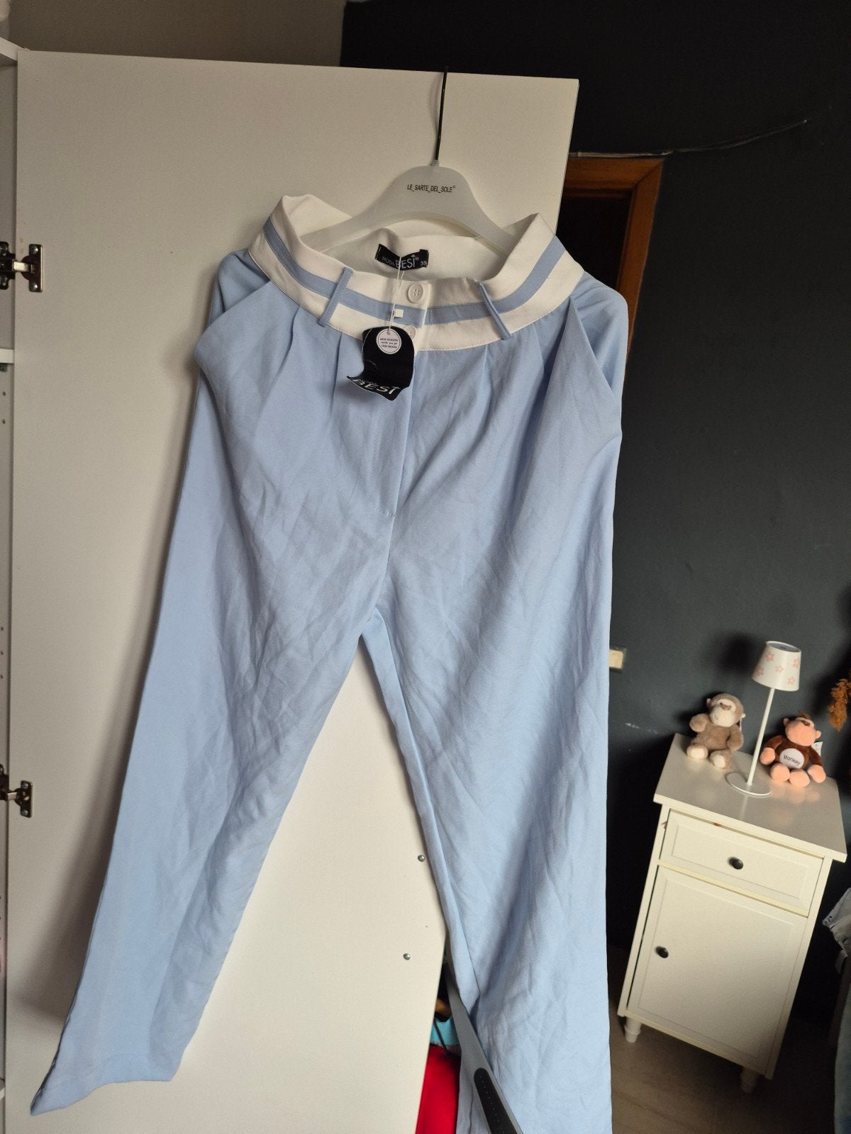 nieuw broek maat 38heel klein zwart puntje op, Kleding | Dames, Ophalen of Verzenden, Zwart