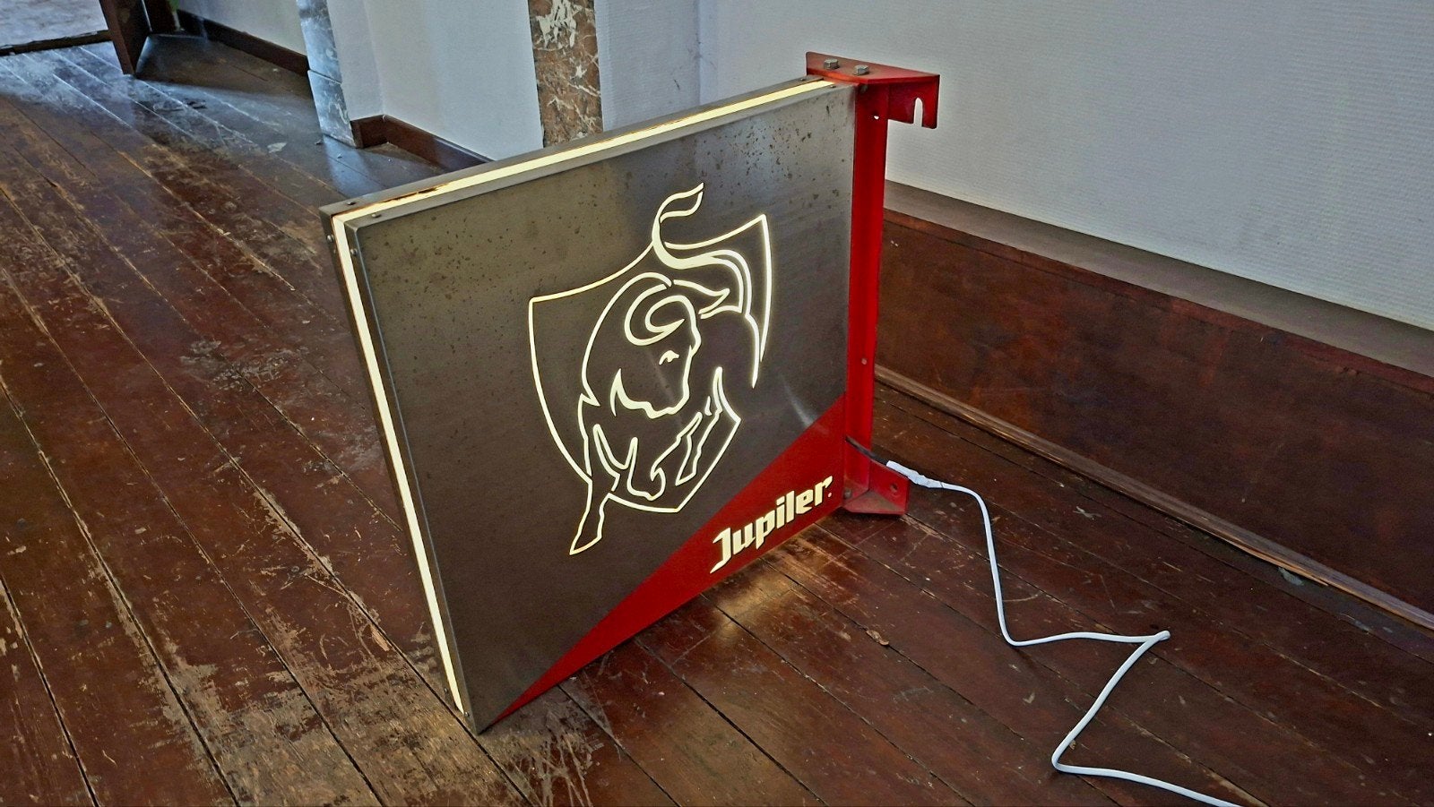 Grote Jupiler lichtreblame, Ophalen, Jupiler