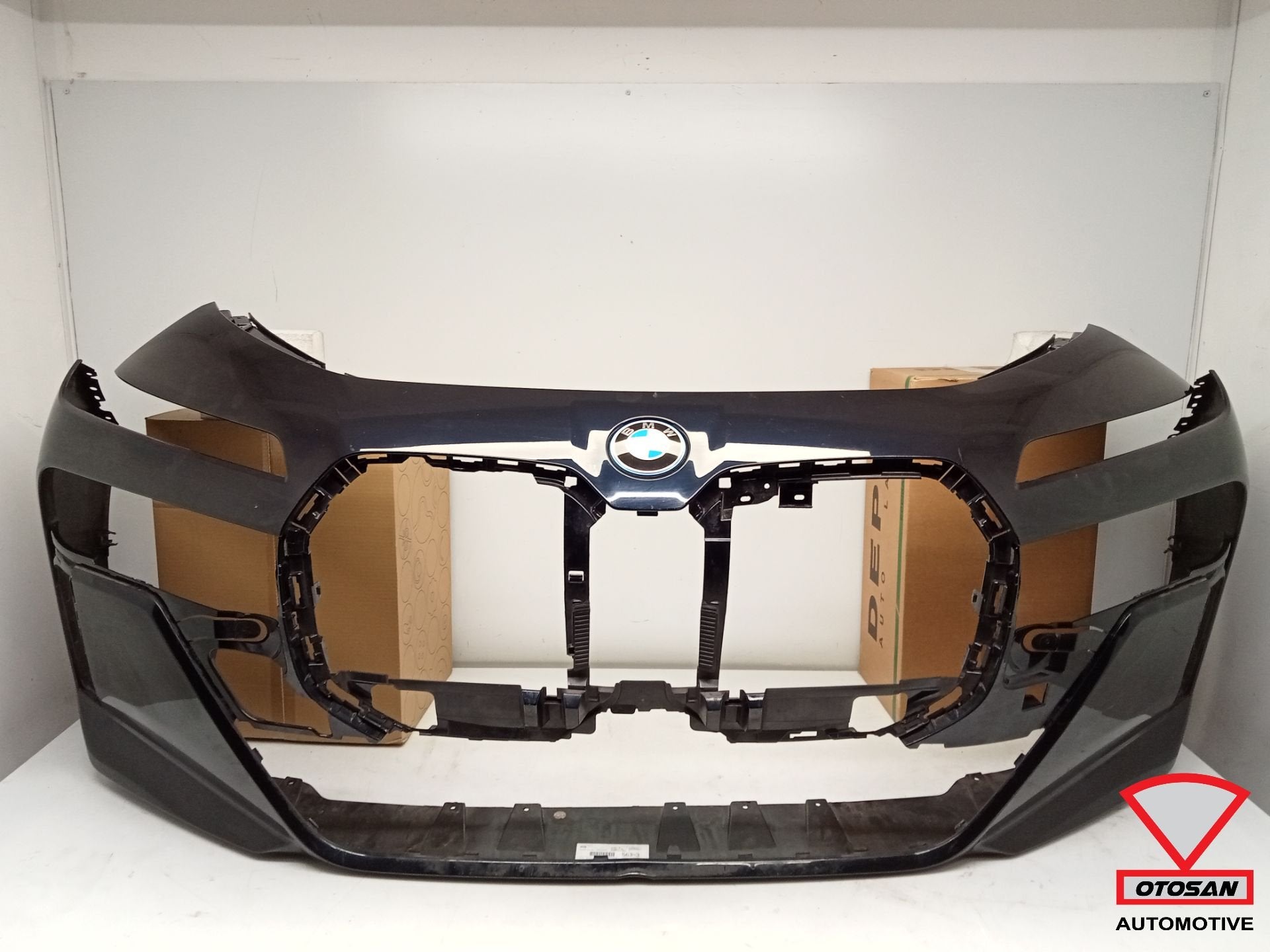 BMW 7 Serie G70 M Pakket Voorbumper Bumper 6xPDC Origineel!, Petuelring 130
80788  Munich, DE, Gebruikt, Info@bmw.de, Bumper
