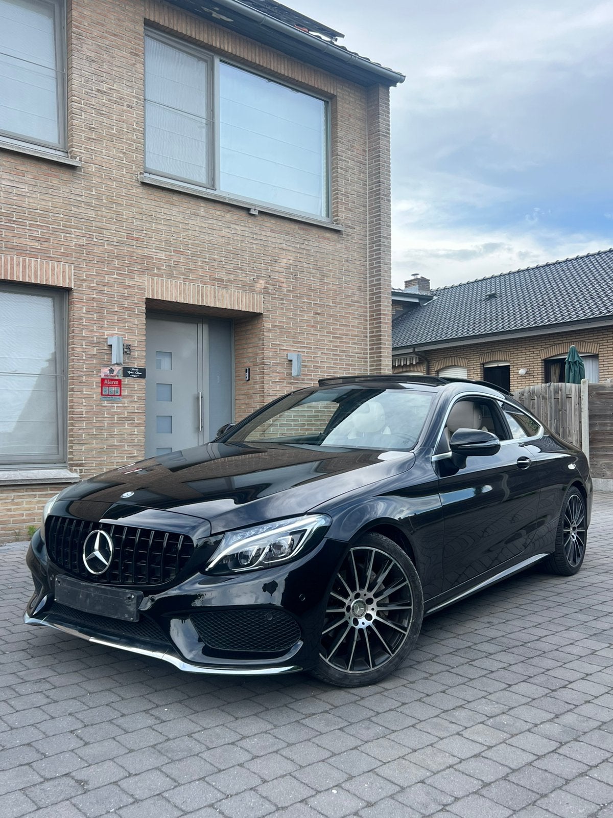 MB C200 Coupé AMG Night | Full Pano Beige | Parfait état, Autos, Cuir, Achat, Entretenue par le concessionnaire, 5 places