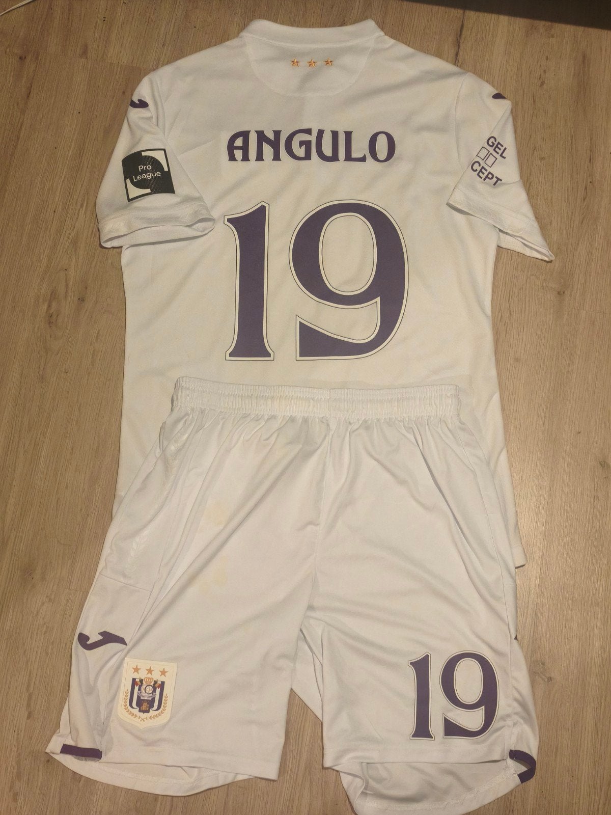 ensemble RSC Anderlecht Nilson Angulo, Enlèvement ou Envoi