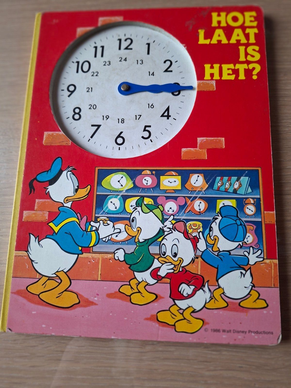 hoe laat is het?, Boeken, Ophalen