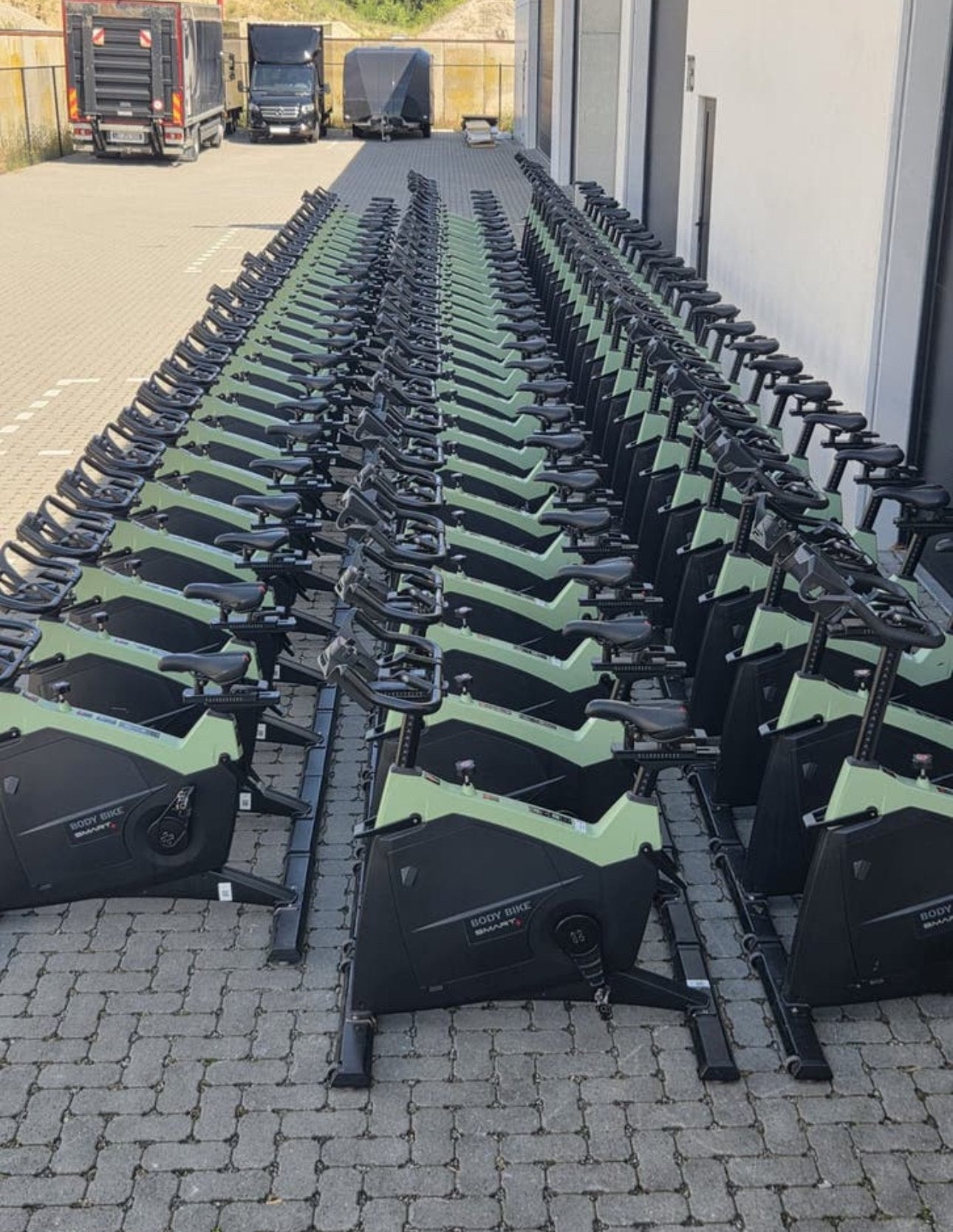 Body bike smart+ connect nieuwste model !!!, Sport en Fitness, Fitnessmaterialen, Zo goed als nieuw, Ophalen