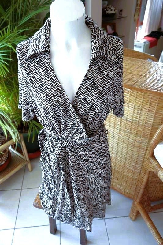 bijzonder creatief zwart wit jurk, Taille 42/44 (L), Enlèvement ou Envoi, Porté, Sous le genou