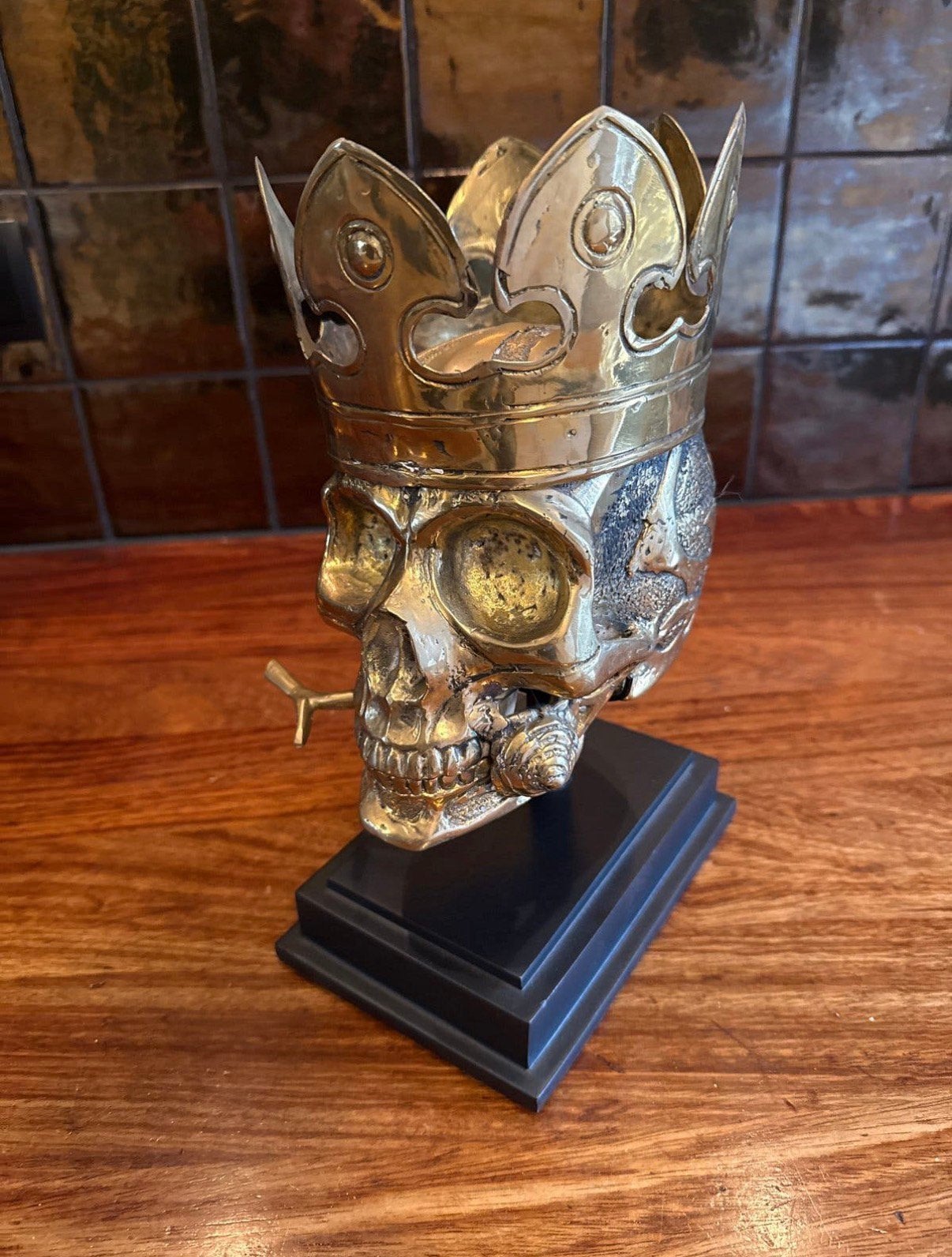 Skull King bronzen sculptuur van Chianti - Handgemaakt, Antiek en Kunst, Overige onderwerpen, Ophalen of Verzenden, 20 - 50 cm