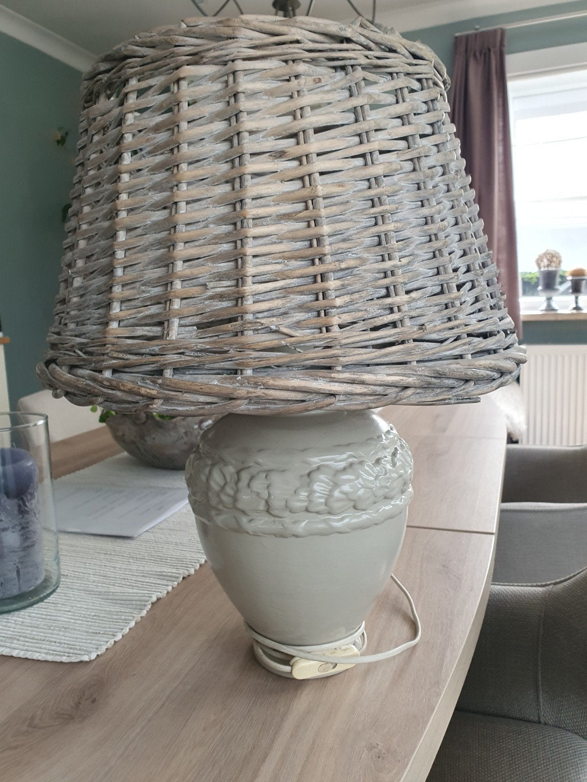Lamp met rieten lampekap, Huis en Inrichting, Ophalen