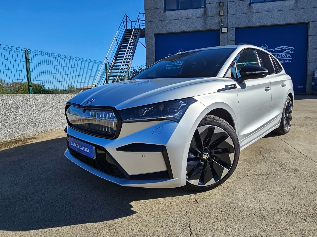Skoda Enyaq iV 80X Sportline (bj 2023, automaat), Auto's, Automaat, Gebruikt, Zwart, 0 kWh