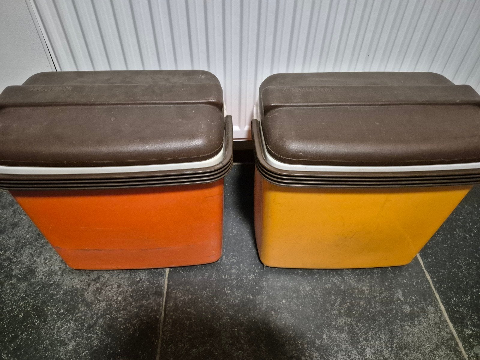boîte de réfrigérateur vintage curver des années 70

envoi p, Enlèvement ou Envoi
