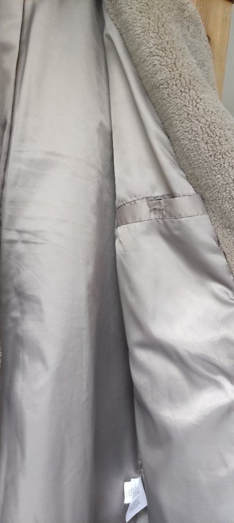 Warme damesjas, Ophalen, Zo goed als nieuw, Maat 42/44 (L), Beige