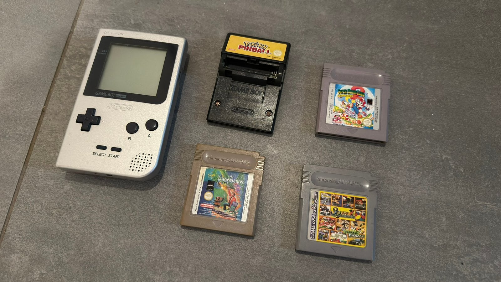 Nintendo Game Boy Pocket! Met 4 spelletjes! Alles Werkt Nog!, Consoles de jeu & Jeux vidéo, Consoles de jeu | Nintendo Game Boy