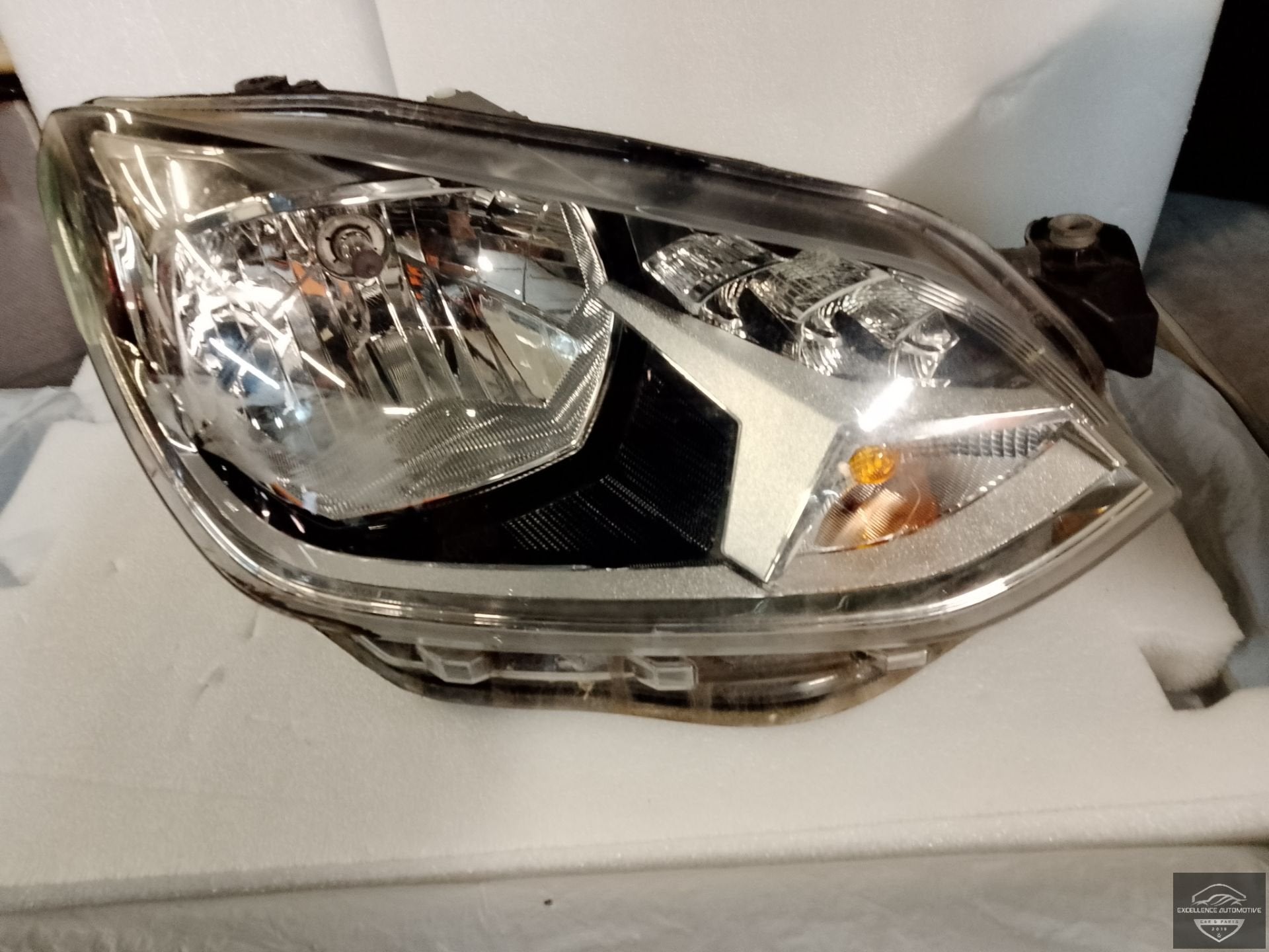 Phare halog ne LED droit pour VW E-Up! Up FL 2017+ 1S1941016, Autos : Pièces & Accessoires, Volkswagen, Volkswagen AG, Vw@volkswagen.de